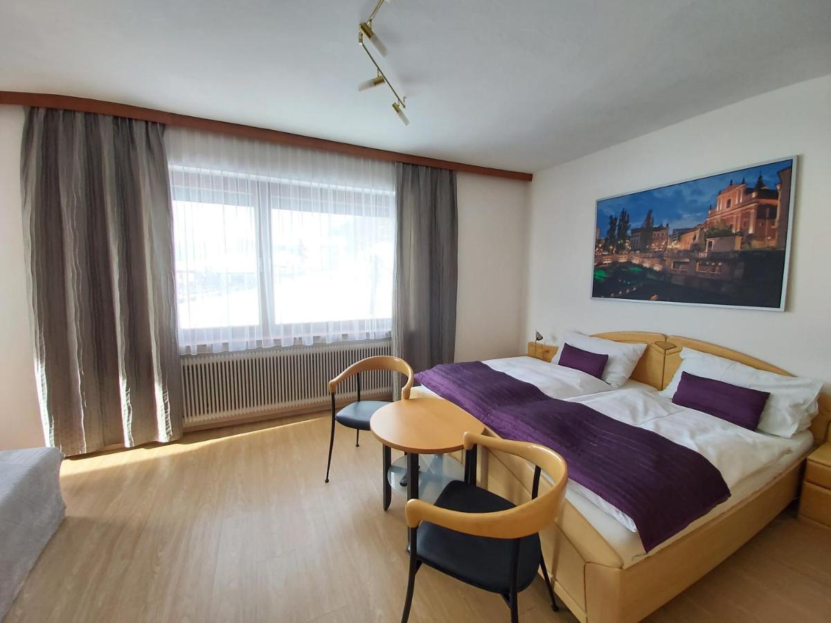 סיבודן B&B Pension Karlsdorfer Hof מראה חיצוני תמונה