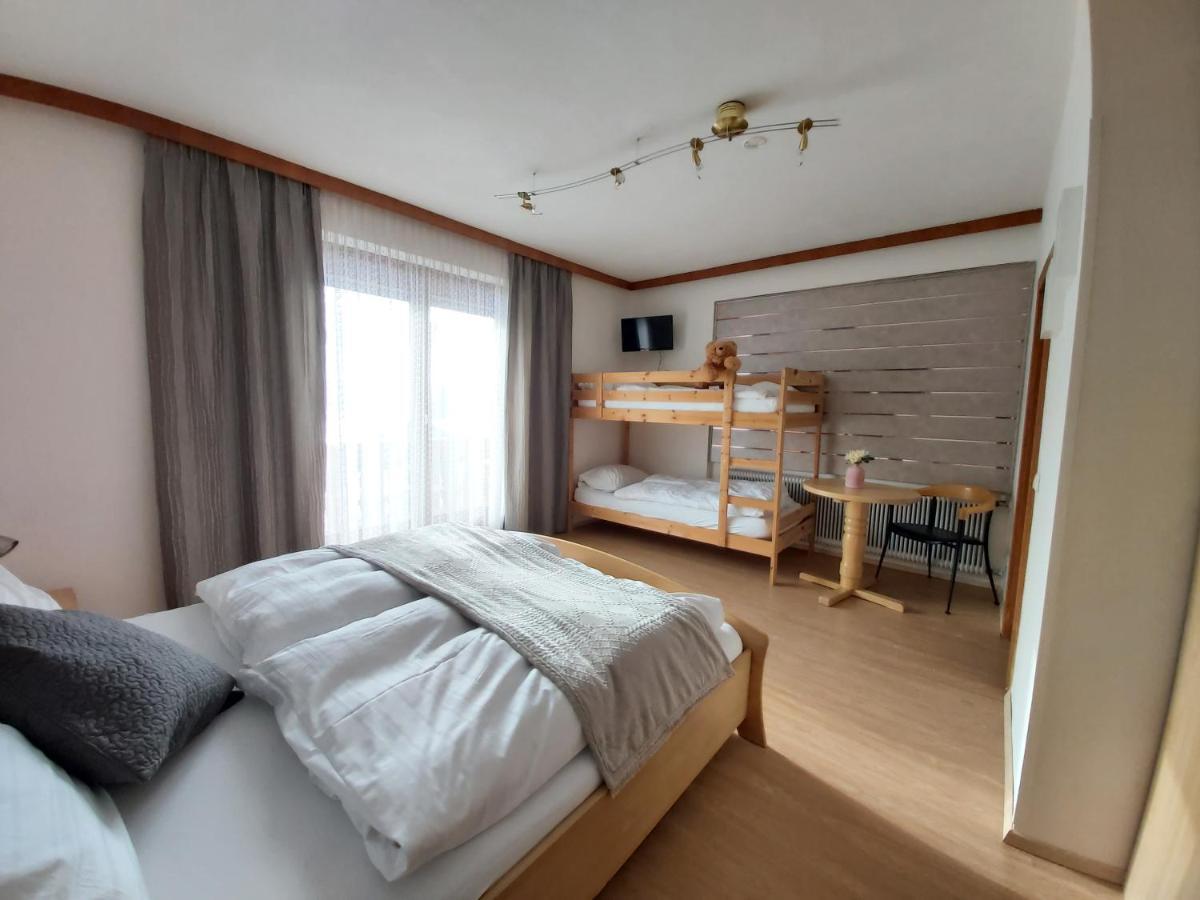 סיבודן B&B Pension Karlsdorfer Hof מראה חיצוני תמונה