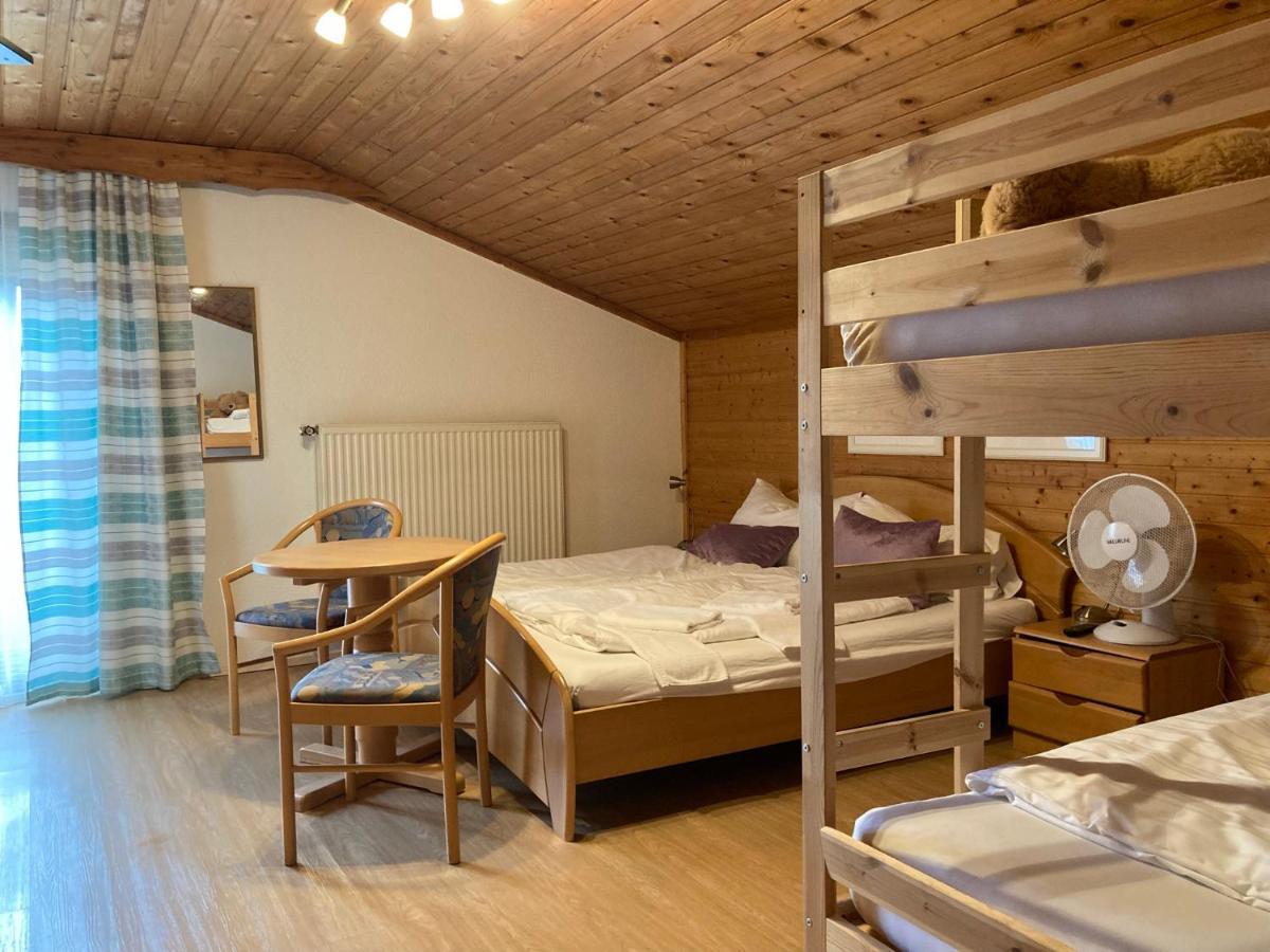 סיבודן B&B Pension Karlsdorfer Hof מראה חיצוני תמונה