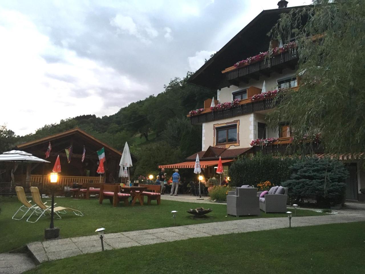 סיבודן B&B Pension Karlsdorfer Hof מראה חיצוני תמונה
